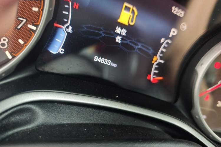 Used Jeep Compass 2017 200T Automatic Prestige Edition Odometer Close Up