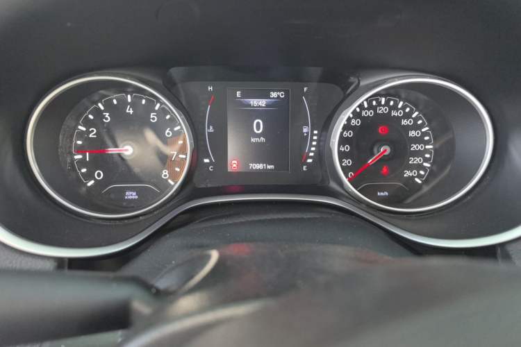 Used Jeep Compass 2017 200T Manual Enjoy Edition Odometer Close Up