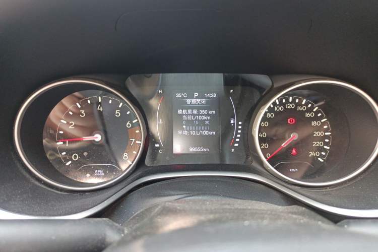 Used Jeep Compass 2017 200T Automatic Enjoyment Edition Odometer Close Up