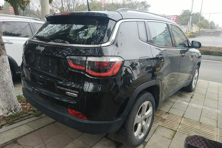 Used Jeep Compass 2017 200T Automatic Enjoyment Version Rear Right 45 Deg