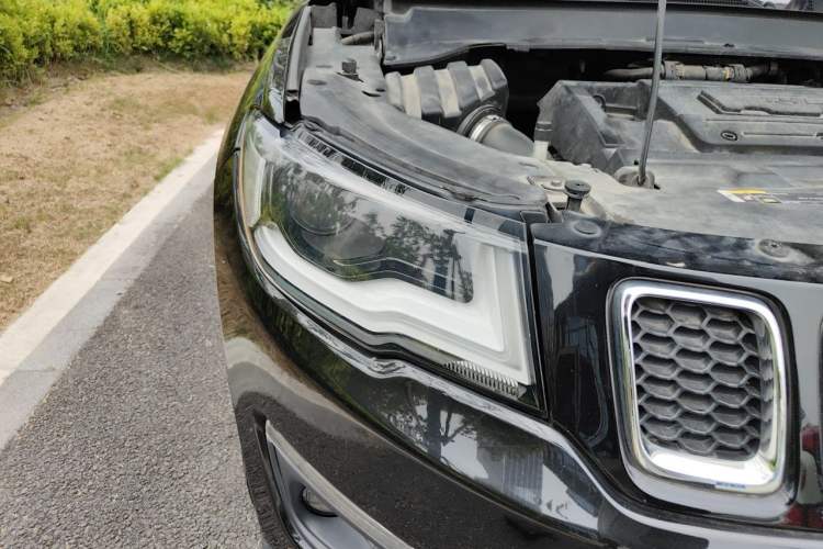 Used Jeep Compass 2017 200T Automatic Family Edition Right Front Headlight
