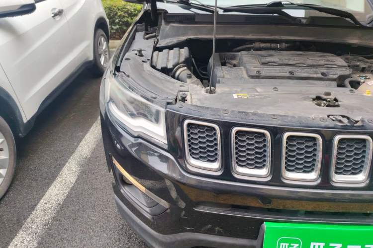 Used Jeep Compass 2017 200T Automatic Family Edition Right Front Headlight