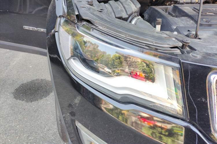 Used Jeep Compass 2017 200T Automatic Family Edition Right Front Headlight