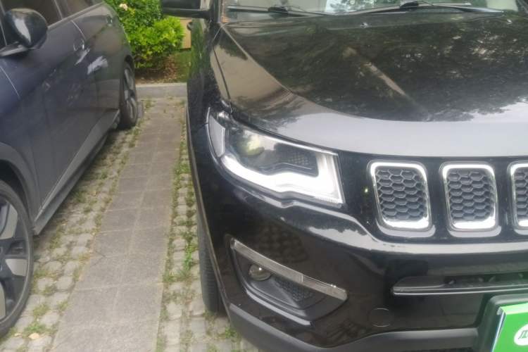 Used Jeep Compass 2017 200T Automatic Enjoyment Version Right Front Headlight