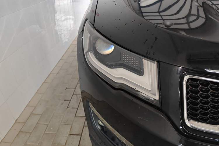 Used Jeep Compass 2017 200T Automatic Family Edition Right Front Headlight