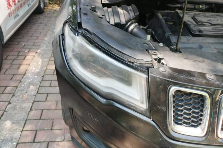 Used Jeep Compass 2017 200T Automatic Family Edition Right Front Headlight