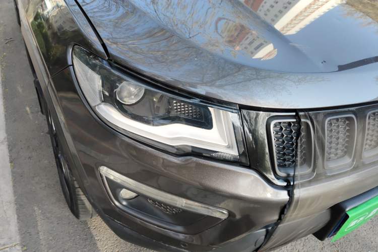 Used Jeep Compass 2017 200TS Automatic High-Performance All-Wheel Drive Edition Right Front Headlight