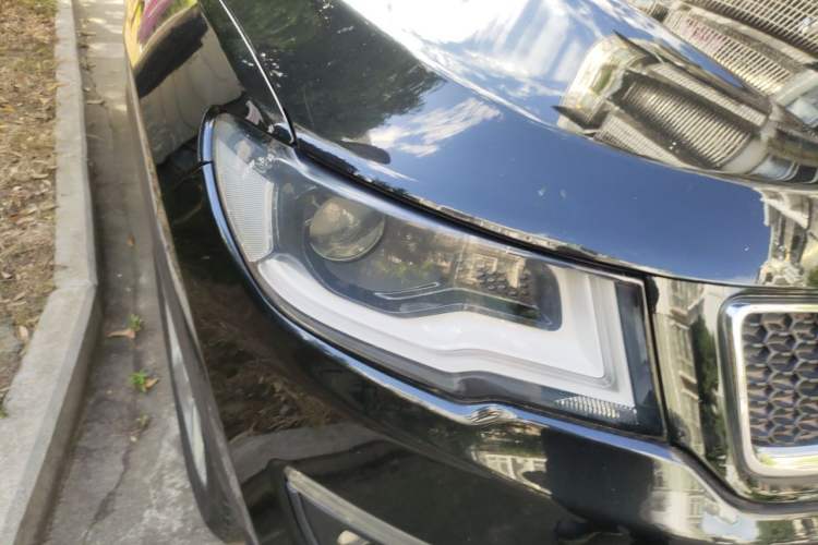 Used Jeep Compass 2017 200T Automatic Family Edition Right Front Headlight