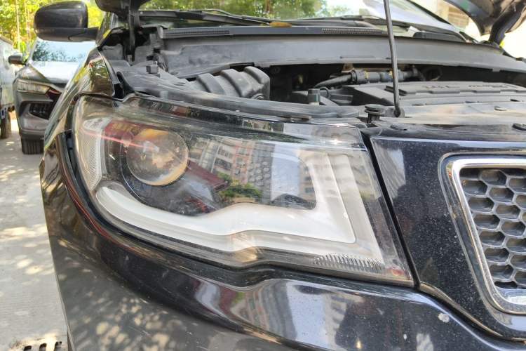 Used Jeep Compass 2017 200T Automatic Family Edition Right Front Headlight