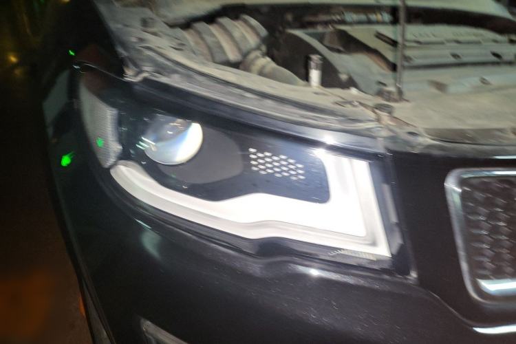 Used Jeep Compass 2017 200T Automatic Family Edition Right Front Headlight