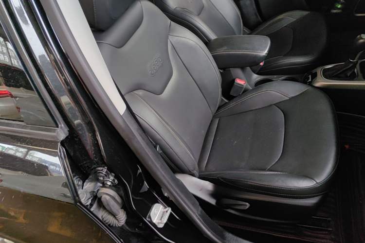 Used Jeep Compass 2017 200T Automatic Family Edition Right Front Seat