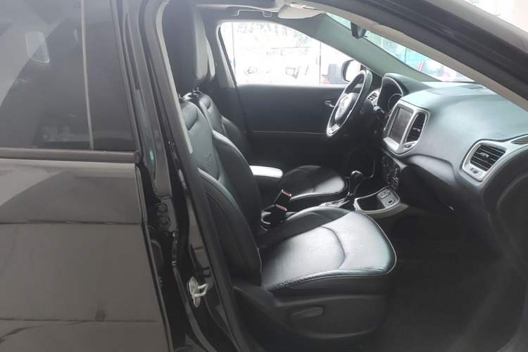Used Jeep Compass 2017 200T Automatic Family Edition Right Front Seat