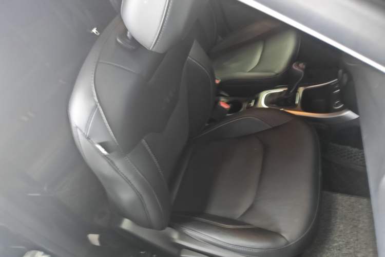 Used Jeep Compass 2017 200T Automatic Family Edition Right Front Seat