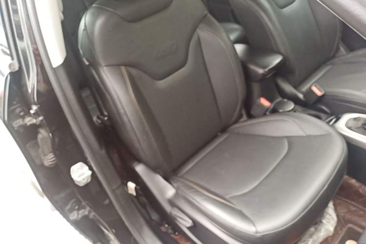 Used Jeep Compass 2017 200T Automatic Family Edition Right Front Seat