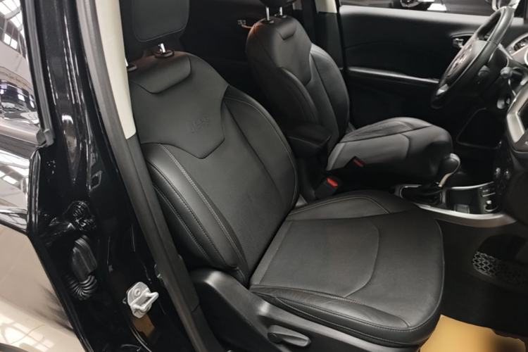 Used Jeep Compass 2017 200T Automatic Family Edition Right Front Seat
