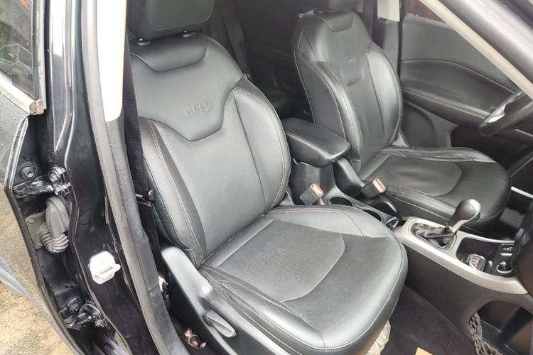 Used Jeep Compass 2017 200T Automatic Family Edition Right Front Seat