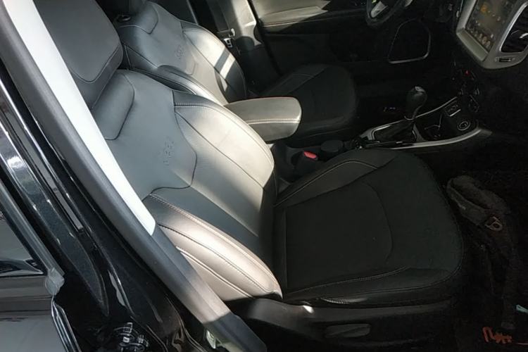 Used Jeep Compass 2017 200T Automatic Family Edition Right Front Seat