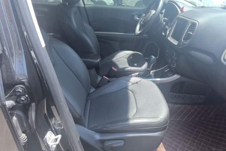 Used Jeep Compass 2017 200T Automatic Family Edition Right Front Seat