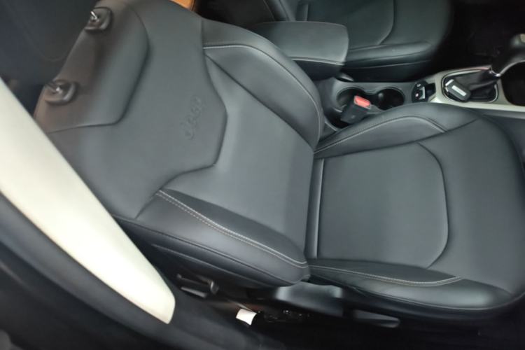 Used Jeep Compass 2017 200T Automatic Family Edition Right Front Seat