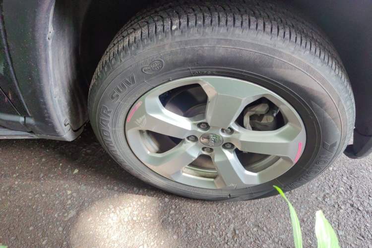 Used Jeep Compass 2017 200T Automatic Family Edition Right Front Wheel Hub
