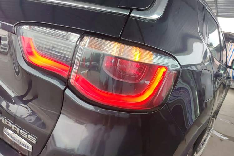 Used Jeep Compass 2017 200T Automatic Family Edition Right Rear Taillight