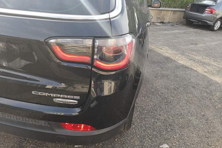 Used Jeep Compass 2017 200T Automatic Family Edition Right Rear Taillight