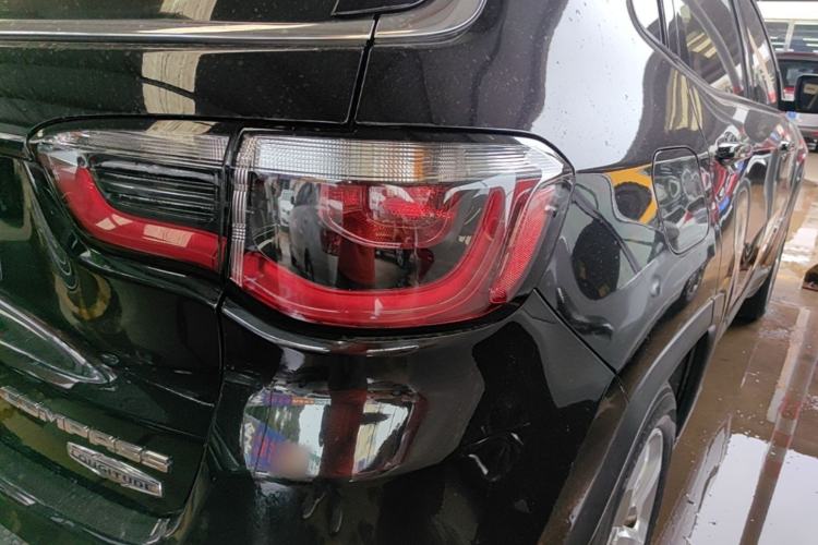 Used Jeep Compass 2017 200T Automatic Family Edition Right Rear Taillight