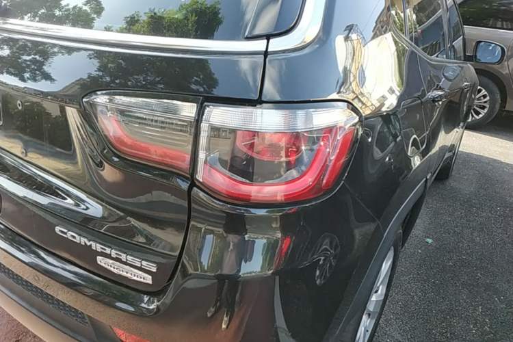 Used Jeep Compass 2017 200T Automatic Family Edition Right Rear Taillight