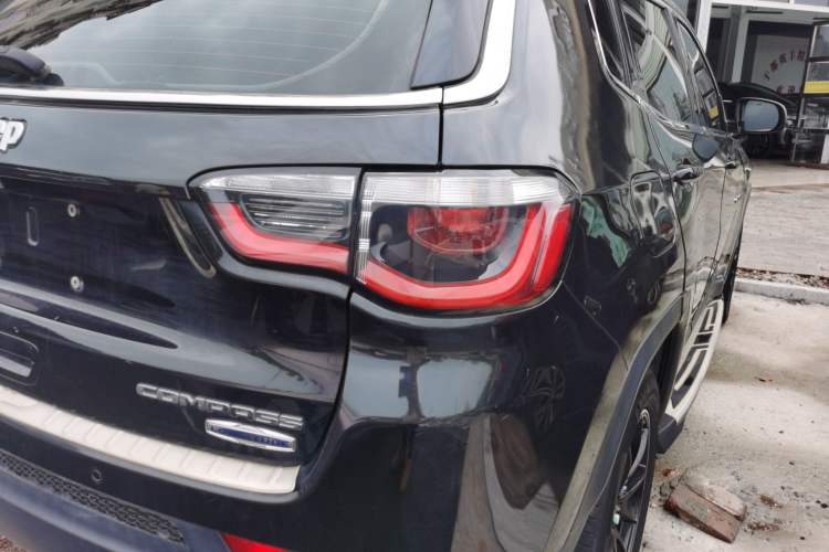 Used Jeep Compass 2017 200T Automatic Family Edition Right Rear Taillight