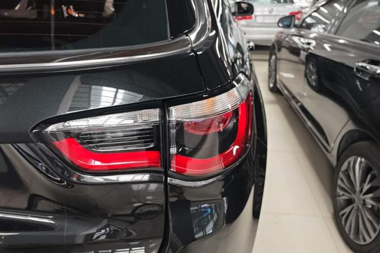 Used Jeep Compass 2017 200T Automatic Family Edition Right Rear Taillight