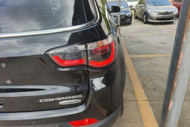 Used Jeep Compass 2017 200T Automatic Family Edition Right Rear Taillight