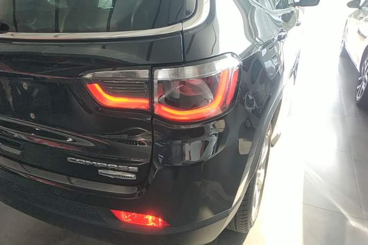 Used Jeep Compass 2017 200T Automatic Family Edition Right Rear Taillight