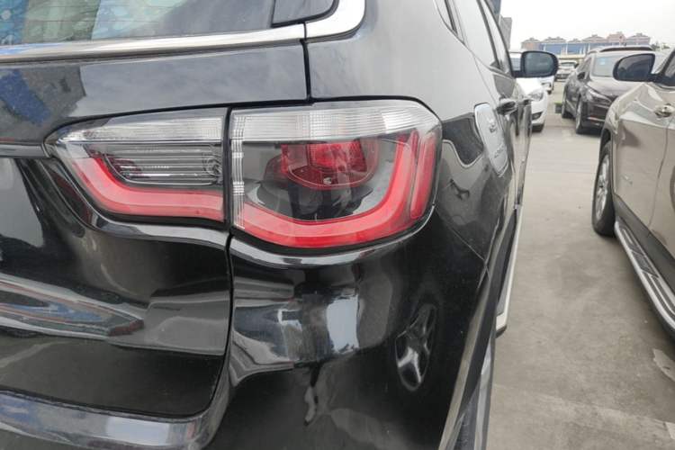 Used Jeep Compass 2017 200T Automatic Family Edition Right Rear Taillight