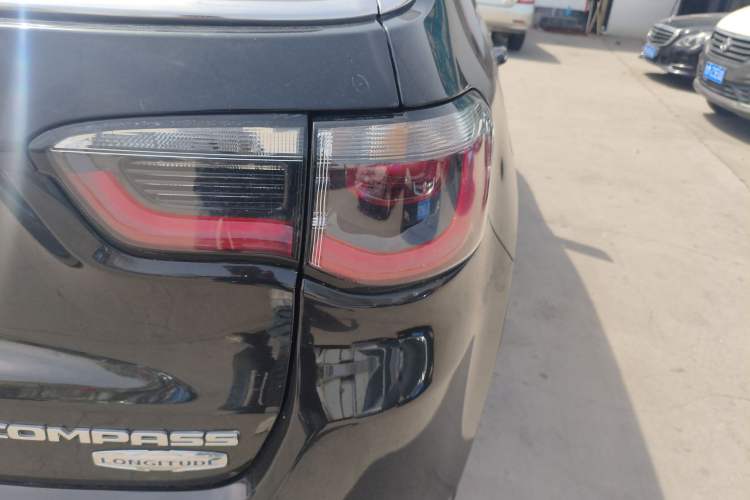 Used Jeep Compass 2017 200T Automatic Family Edition Right Rear Taillight