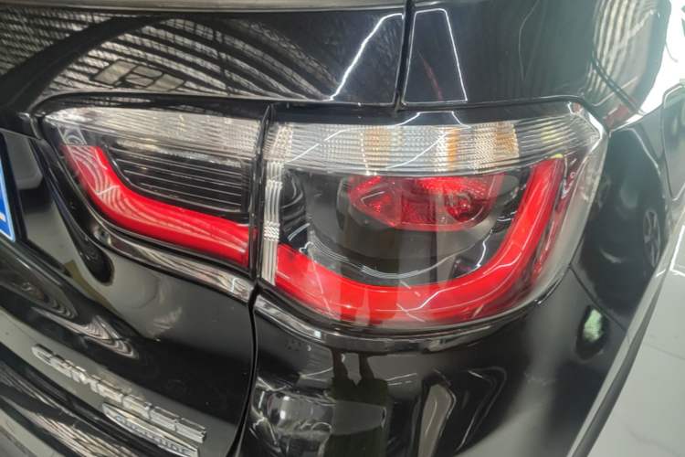 Used Jeep Compass 2017 200T Automatic Family Edition Right Rear Taillight