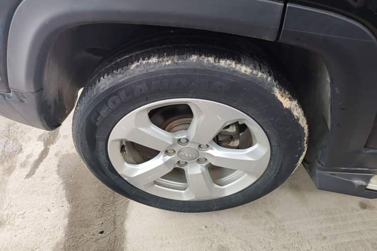 Used Jeep Compass 2017 200T Automatic Family Edition Right Rear Wheel Hub