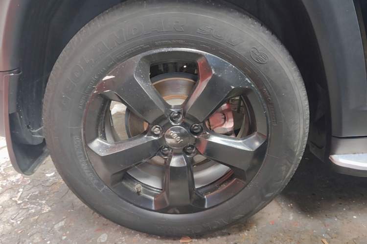 Used Jeep Compass 2017 200T Automatic Family Edition Right Rear Wheel Hub