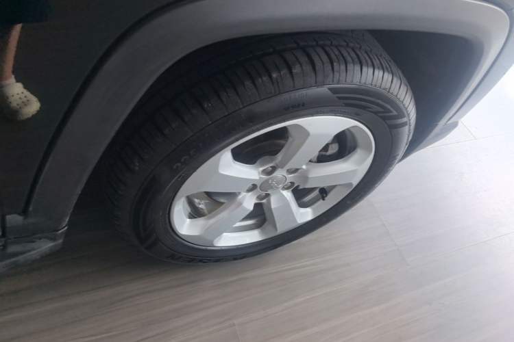Used Jeep Compass 2017 200T Automatic Family Edition Right Rear Wheel Hub