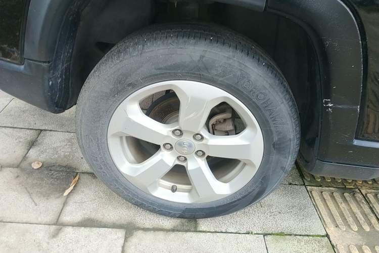 Used Jeep Compass 2017 200T Automatic Enjoyment Version Right Rear Wheel Hub