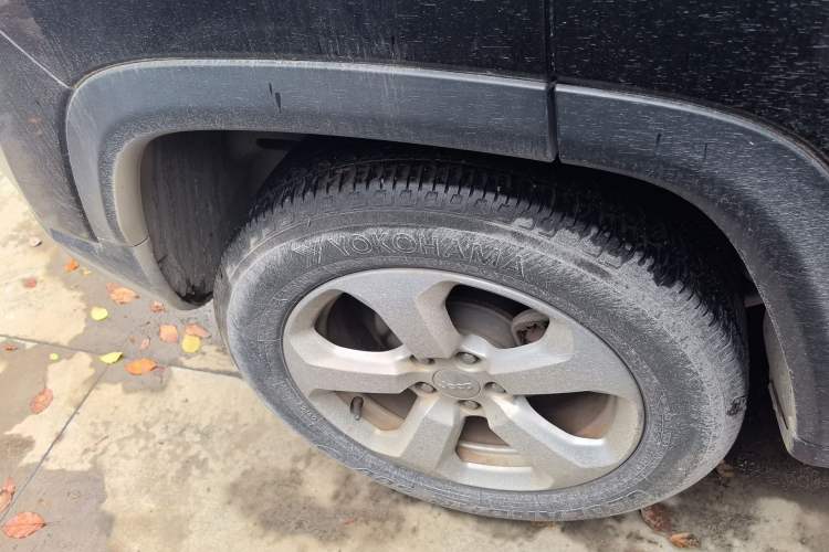 Used Jeep Compass 2017 200T Automatic Family Edition Right Rear Wheel Hub