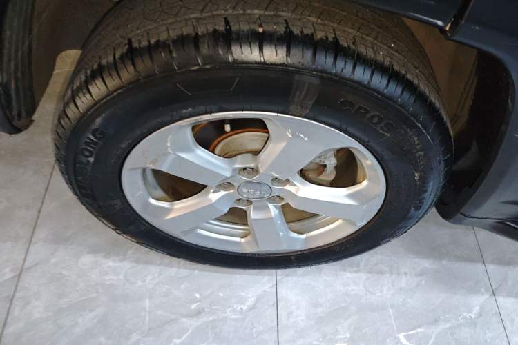 Used Jeep Compass 2017 200T Automatic Family Edition Right Rear Wheel Hub