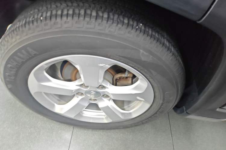 Used Jeep Compass 2017 200T Automatic Family Edition Right Rear Wheel Hub