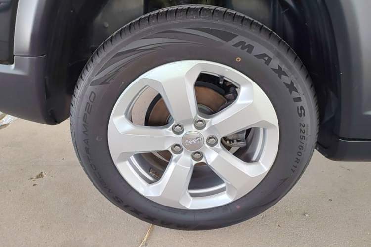 Used Jeep Compass 2017 200T Automatic Family Edition Right Rear Wheel Hub