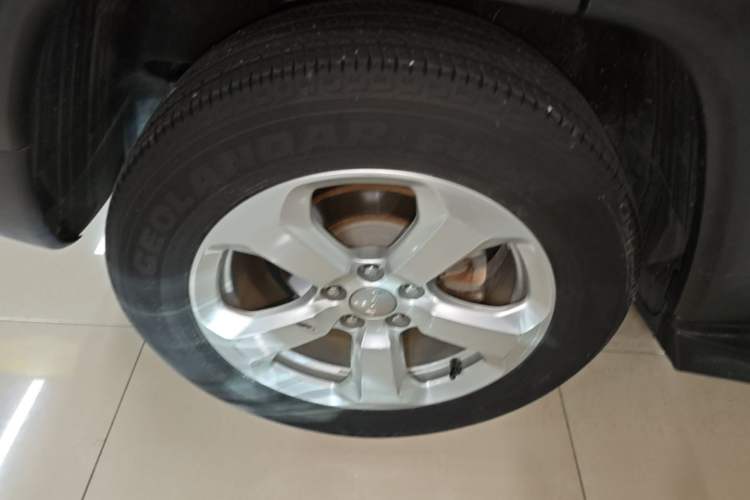 Used Jeep Compass 2017 200T Automatic Family Edition Right Rear Wheel Hub