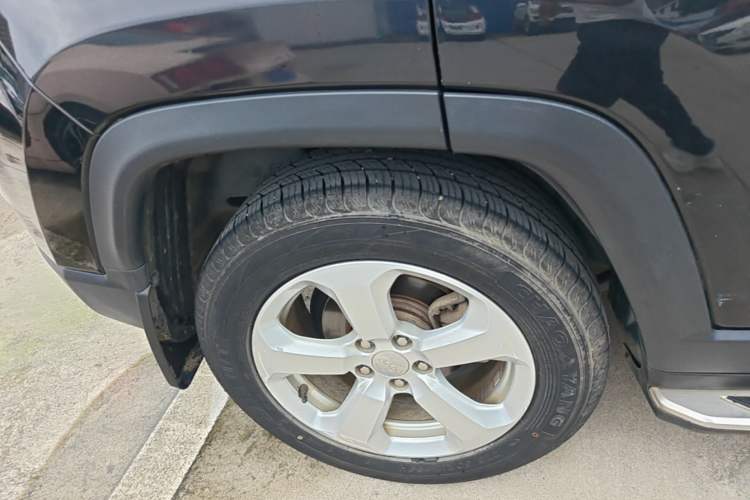 Used Jeep Compass 2017 200T Automatic Family Edition Right Rear Wheel Hub
