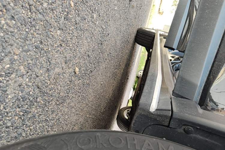 Used Jeep Compass 2017 200T Automatic Family Edition Right Side Sill