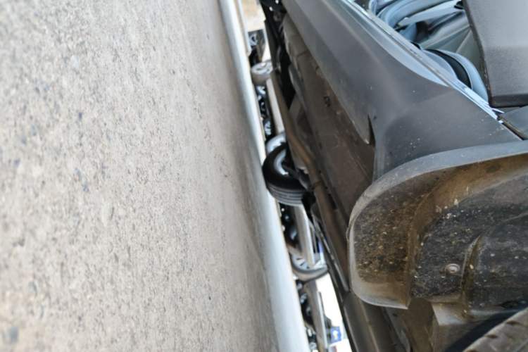 Used Jeep Compass 2017 200T Automatic Family Edition Right Side Sill