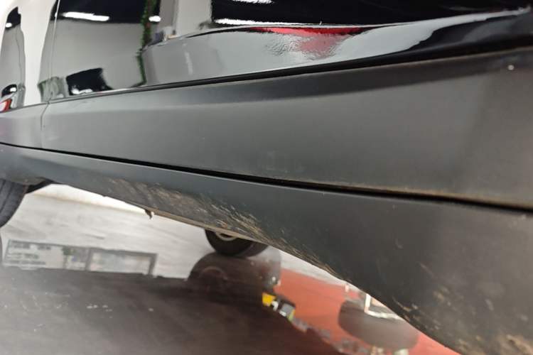 Used Jeep Compass 2017 200T Automatic Family Edition Right Side Sill