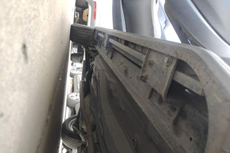 Used Jeep Compass 2017 200T Automatic Family Edition Right Side Sill