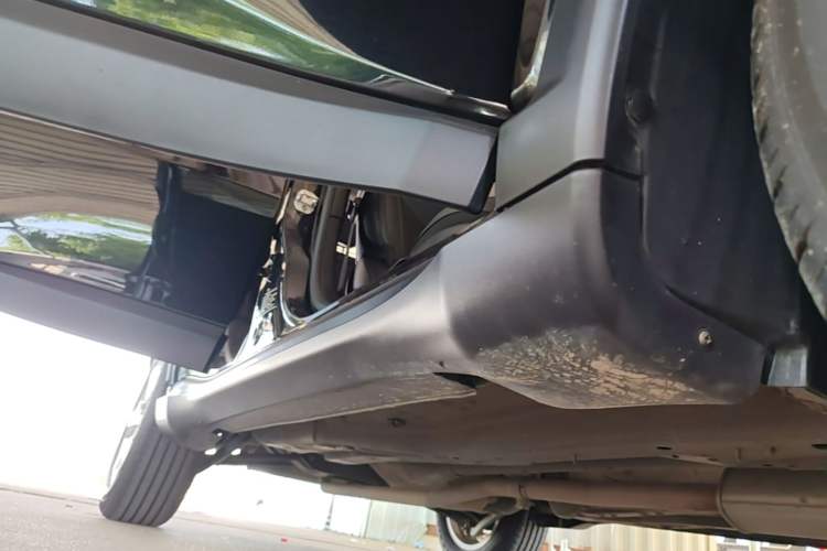 Used Jeep Compass 2017 200T Automatic Family Edition Right Side Sill